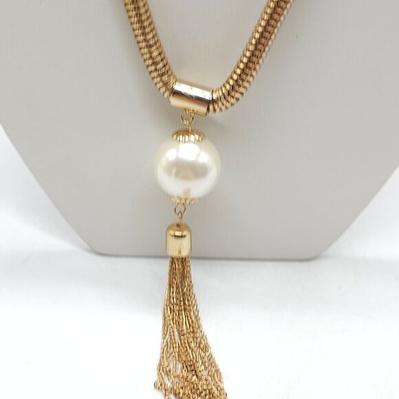 Gold Tone Snake Chain Necklace With Faux Pearl & Tassel Pendant Adjustable - Picture 2 of 6